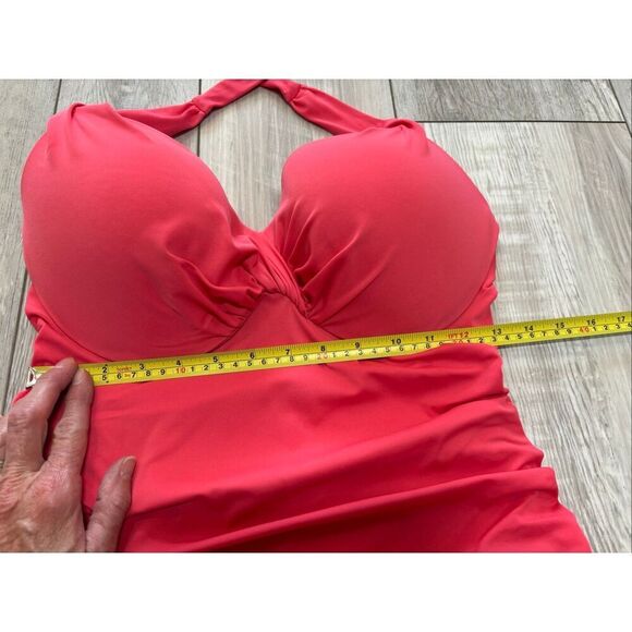 Victoria’s Secret swimsuit top size 36DD - Picture 9 of 9